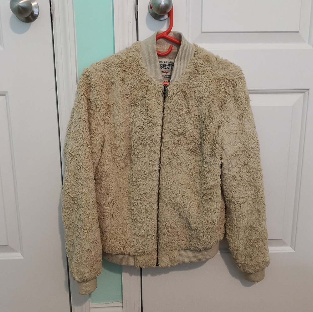 Fur bomber